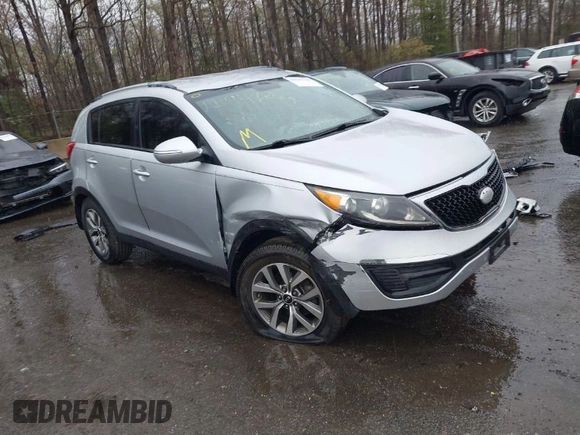 2014 Kia Sportage LX with VIN KNDPB3AC4E7582430, listed as a IAAI auction lot 41947229 with 140,680 mi miles. Bid and sale history available at carsss.com. Image 1.