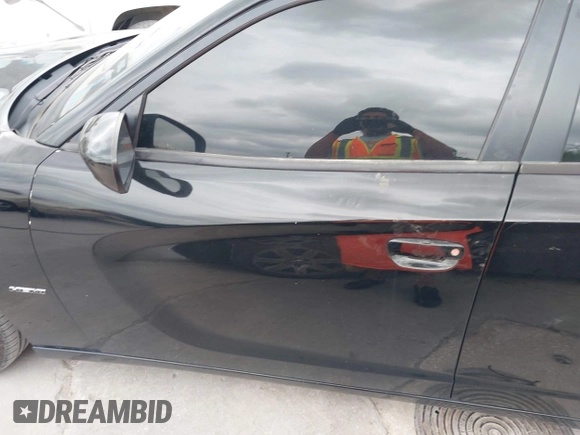 2017 Dodge Charger R/T with VIN 2C3CDXCTXHH643189, listed as a IAAI auction lot 42135789 with Not Provided miles and . Bid and sale history available at DreamBid. Image 14.