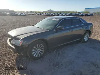 2014 Chrysler 300 z VIN 2C3CCAAG7EH255371, wystawiony jako Copart lot #54427245 z przebiegiem 166 049 mil mil oraz Szkoda całkowita • Salvage title. Historia ofert i sprzedaży dostępna na DreamBid. Obrazek 1.