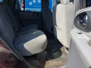 2006 Chevrolet TrailBlazer LS with VIN 1GNDS13S862111494, listed as a IAAI auction lot 42100731 with 234,121 mi miles and . Bid and sale history available at DreamBid. Image 8.