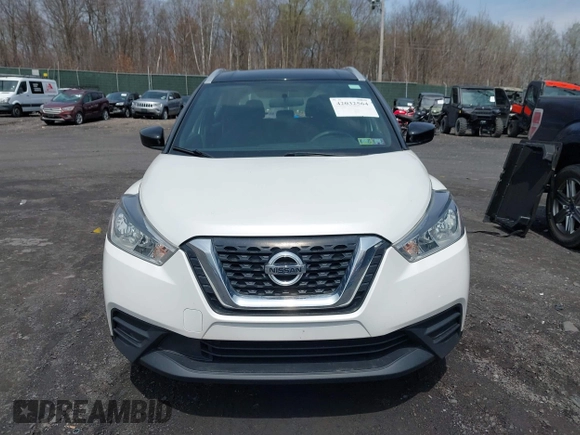 2019 Nissan Kicks SV z VIN 3N1CP5CU1KL496388, wystawiony jako IAAI lot #42032564 z przebiegiem 73 258 mil mil oraz . Historia ofert i sprzedaży dostępna na DreamBid. Obrazek 12.