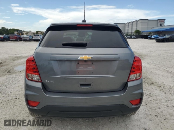 2020 Chevrolet Trax LS с VIN 3GNCJKSB9LL318296, выставлен на аукционе Copart как лот 62844285 с пробегом 76 217 миль миль и Чистый • Clean title. История ставок и продаж доступна на DreamBid. Изображение 6.