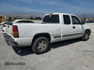 2002 Chevrolet Silverado 1500 LT with VIN 2GCEC19T521364308, listed as a Copart auction lot 54184255 with 186,478 mi miles and Salvage Title. Bid and sale history available at carsss.com. Image 3.