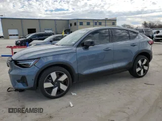 2023 Volvo C40 Recharge Pure Electric Ultimate with VIN YV4ED3GM2P2042573, listed as a Copart auction lot 40321304 with 8,372 mi miles. Bid and sale history available at carsss.com. Image 1.