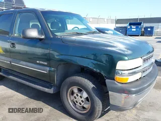 2002 Chevrolet Tahoe LS with VIN 1GNEC13V12R166916, listed as a IAAI auction lot 42393123 with 228,687 mi miles and . Bid and sale history available at DreamBid. Image 6.