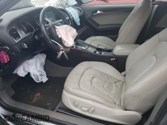 2010 Audi A5 Premium Plus z VIN WAULFAFHXAN021616, wystawiony jako Copart lot #60869125 z przebiegiem Nie podano mil oraz Szkoda całkowita • Salvage title. Historia ofert i sprzedaży dostępna na DreamBid. Obrazek 7.