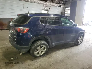 2020 Jeep Compass Latitude z VIN 3C4NJDBB3LT107172, wystawiony jako Copart lot #60655765 z przebiegiem 12 822 mil mil oraz Szkoda całkowita • Salvage title. Historia ofert i sprzedaży dostępna na DreamBid. Obrazek 3.
