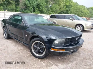 2008 Ford Mustang Deluxe with VIN 1ZVHT84N185117077, listed as a IAAI auction lot 42633281 with 145,846 mi miles and . Bid and sale history available at DreamBid. Image 1.
