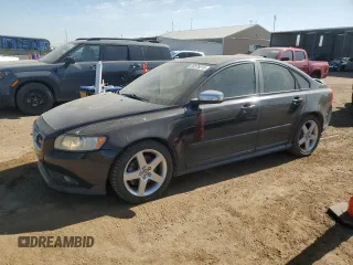 2009 Volvo S40 2.5T с VIN YV1MH672892467201, выставлен на аукционе Copart как лот 58578015 с пробегом 87 782 миль миль и Чистый • Clean title. История ставок и продаж доступна на DreamBid. Изображение 1.