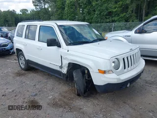 2016 Jeep Patriot Sport with VIN 1C4NJRBB8GD807374, listed as a IAAI auction lot 42402038 with 187,007 mi miles and . Bid and sale history available at DreamBid. Image 1.