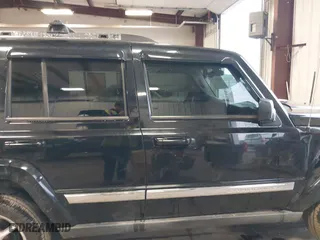 2007 Jeep Commander Limited with VIN 1J8HH58297C576900, listed as a IAAI auction lot 41915774 with 227,972 mi miles. Bid and sale history available at carsss.com. Image 14.