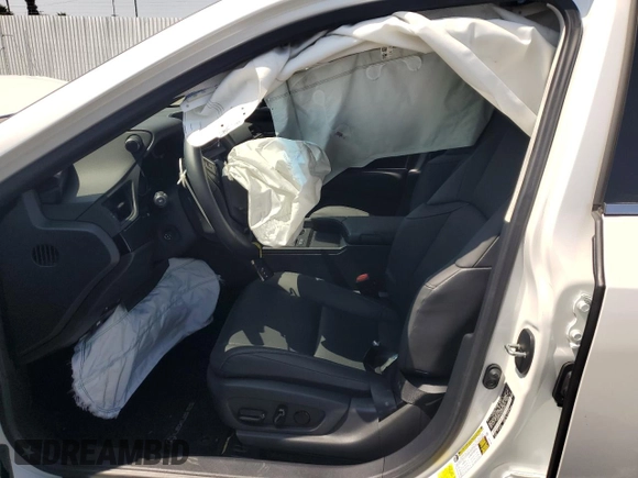 2024 Lexus ES 300h with VIN 58ADA1C10RU040064, listed as a Copart auction lot 58858825 with 8,021 mi miles and Salvage title. Bid and sale history available at DreamBid. Image 7.