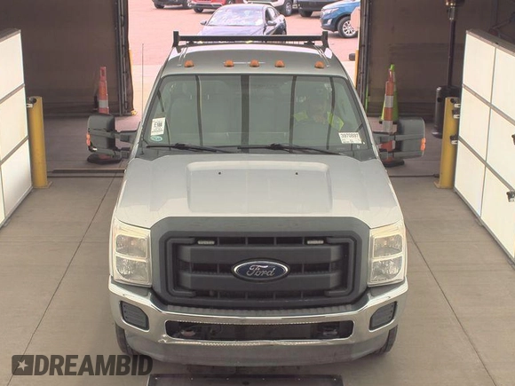 2013 Ford F-250 XL with VIN 1FT7X2BT6DEB36591, listed as a IAAI auction lot 42763197 with 330,968 mi miles and . Bid and sale history available at DreamBid. Image 6.