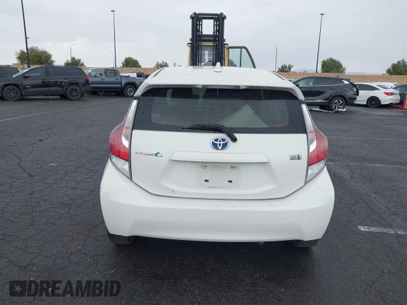 2015 Toyota Prius One with VIN JTDKDTB32F1094973, listed as a IAAI auction lot 41631324 with 177,948 mi miles and . Bid and sale history available at carsss.com. Image 17.