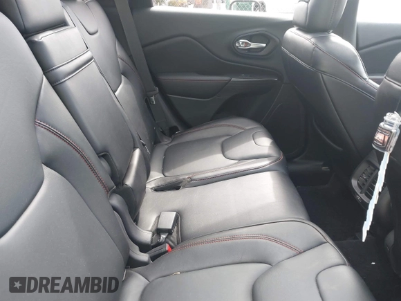 2014 Jeep Cherokee Trailhawk with VIN 1C4PJMBS5EW240375, listed as a IAAI auction lot 41806725 with 127,705 mi miles. Bid and sale history available at carsss.com. Image 8.