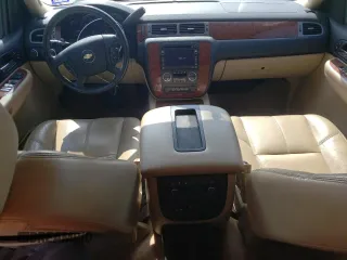 2008 Chevrolet Suburban LT w/2LT with VIN 1GNFK16358R230448, listed as a Copart auction lot 63015024 with 157,843 mi miles and Clean Title. Bid and sale history available at carsss.com. Image 8.