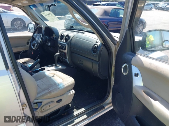 2002 Jeep Liberty Limited с VIN 1J4GL58K92W214908, выставлен на аукционе IAAI как лот 42685566 с пробегом 277 970 миль миль и . История ставок и продаж доступна на DreamBid. Изображение 5.