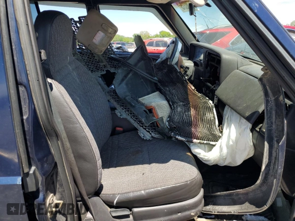 2001 Jeep Cherokee Sport z VIN 1J4FF48S71L555513, wystawiony jako Copart lot #55780315 z przebiegiem Nie podano mil oraz Szkoda całkowita • Salvage title. Historia ofert i sprzedaży dostępna na DreamBid. Obrazek 7.