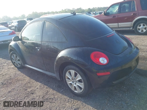 2009 Volkswagen Beetle S with VIN 3VWPW31C79M517049, listed as a IAAI auction lot 41944475 with 100,204 mi miles and . Bid and sale history available at DreamBid. Image 3.