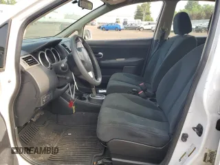 2011 Nissan Versa S z VIN 3N1BC1CP9BL494673, wystawiony jako Copart lot #59898515 z przebiegiem 197 127 mil mil oraz Szkoda całkowita • Salvage title. Historia ofert i sprzedaży dostępna na DreamBid. Obrazek 7.