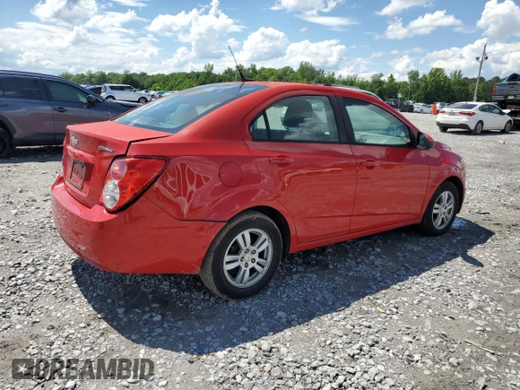 2012 Chevrolet Sonic LS z VIN 1G1JA5SH2C4174661, wystawiony jako Copart lot #56650635 z przebiegiem 128 258 mil mil oraz Szkoda całkowita • Salvage title. Historia ofert i sprzedaży dostępna na DreamBid. Obrazek 3.