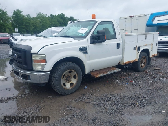 2008 Ford F-350 with VIN 1FDSF30518EB85528, listed as a IAAI auction lot 42470231 with 209,284 mi miles and . Bid and sale history available at DreamBid. Image 2.