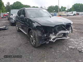 2023 BMW X3 sDrive30i z VIN 5UX43DP04P9S20204, wystawiony jako IAAI lot #42171724 z przebiegiem 25 681 mil mil oraz . Historia ofert i sprzedaży dostępna na DreamBid. Obrazek 1.