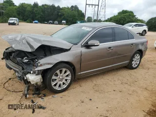 2009 Volvo S80 I6 z VIN YV1AS982291105018, wystawiony jako Copart lot #54766755 z przebiegiem 242 051 mil mil oraz Szkody całkowita. Historia ofert i sprzedaży dostępna na DreamBid. Obrazek 1.