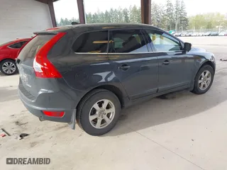 2011 Volvo XC60 3.2L with VIN YV4952DL7B2166075, listed as a IAAI auction lot 42004245 with 136,182 mi miles. Bid and sale history available at carsss.com. Image 4.