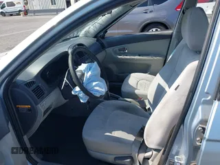 2008 Kia Spectra EX with VIN KNAFE122185575459, listed as a IAAI auction lot 42137257 with 55,402 mi miles and . Bid and sale history available at DreamBid. Image 5.