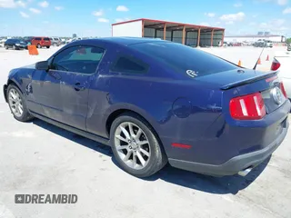 2011 Ford Mustang V6 с VIN 1ZVBP8AM5B5103356, выставлен на аукционе IAAI как лот 42281429 с пробегом 198 463 миль миль и . История ставок и продаж доступна на DreamBid. Изображение 3.