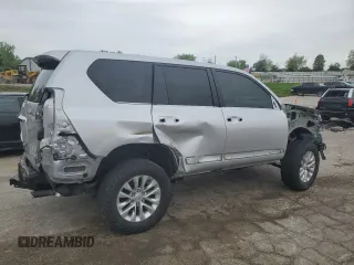 2017 Lexus GX 460 z VIN JTJBM7FX5H5168660, wystawiony jako Copart lot #55410675 z przebiegiem 128 599 mil mil oraz Szkody całkowita. Historia ofert i sprzedaży dostępna na DreamBid. Obrazek 3.