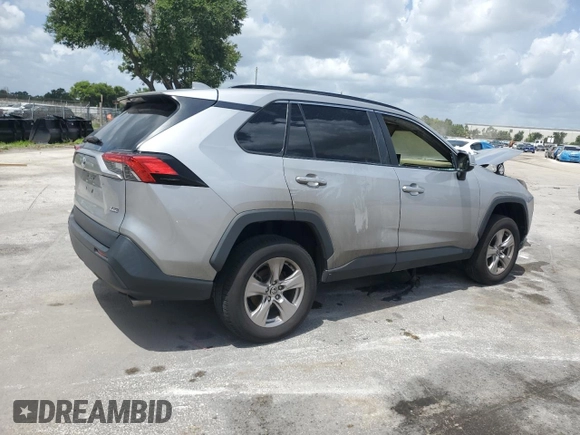 2022 Toyota RAV4 XLE with VIN 2T3W1RFV8NW190812, listed as a Copart auction lot 59731955 with 68,019 mi miles and Non repairable. Bid and sale history available at DreamBid. Image 3.