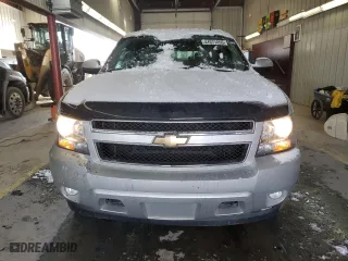 2010 Chevrolet Suburban LT with VIN 1GNUKJE34AR255792, listed as a Copart auction lot 44671055 with 147,366 mi miles and Clean Title. Bid and sale history available at carsss.com. Image 5.
