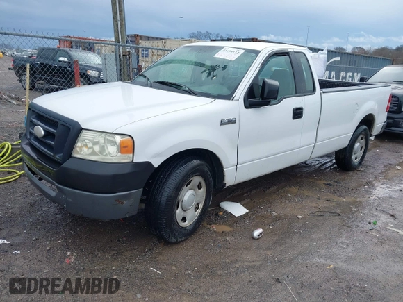 2008 Ford F-150 XL with VIN 1FTRF12208KE92684, listed as a IAAI auction lot 41404112 with 269,854 mi miles. Bid and sale history available at carsss.com. Image 2.