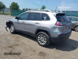 2020 Jeep Cherokee Latitude with VIN 1C4PJMCB6LD585177, listed as a IAAI auction lot 42589679 with 29,075 mi miles and . Bid and sale history available at DreamBid. Image 3.