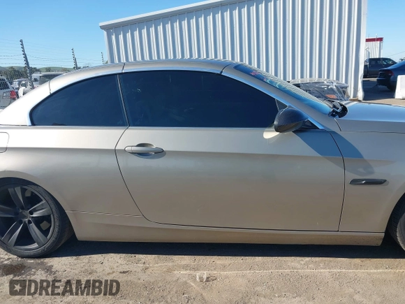 2007 BMW 3 Series 335i with VIN WBAWL73587PX49841, listed as a IAAI auction lot 41321892 with 173,556 mi miles. Bid and sale history available at carsss.com. Image 13.