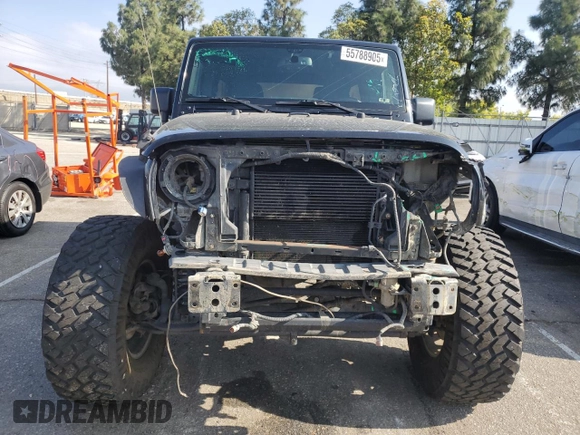 2018 Jeep Wrangler Unlimited Sport S z VIN 1C4HJWDG8JL927497, wystawiony jako Copart lot #55788905 z przebiegiem Nie podano mil oraz Szkoda całkowita • Salvage title. Historia ofert i sprzedaży dostępna na DreamBid. Obrazek 5.