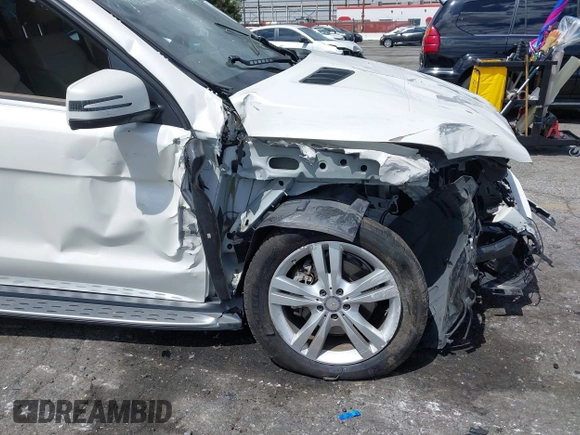 2015 Mercedes-Benz M 350 with VIN 4JGDA5JB9FA518473, listed as a IAAI auction lot 41947228 with 93,918 mi miles and . Bid and sale history available at DreamBid. Image 22.