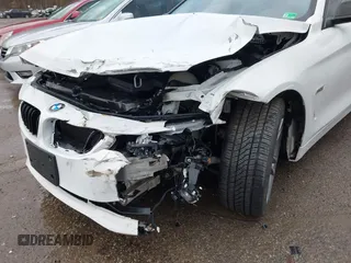 2014 BMW 4 Series 428i with VIN WBA3N3C58EF712202, listed as a IAAI auction lot 41843517 with 90,958 mi miles and . Bid and sale history available at DreamBid. Image 18.