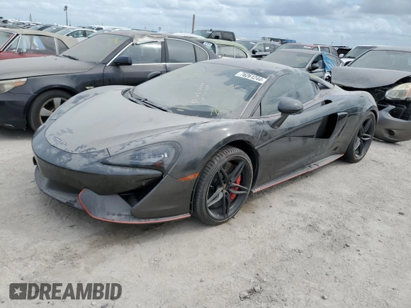 2017 McLaren 570S z VIN SBM13DAAXHW003255, wystawiony jako Copart lot #76261244 z przebiegiem Nie podano mil oraz Szkody całkowita. Historia ofert i sprzedaży dostępna na DreamBid. Obrazek 1.