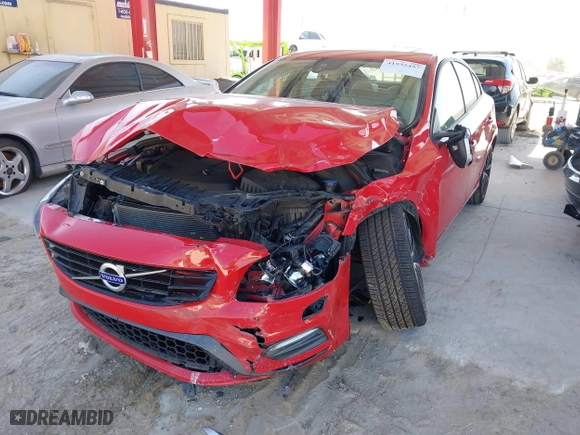2018 Volvo S60 Dynamic with VIN YV140MTL8J2460974, listed as a IAAI auction lot 41535457 with 59,272 mi miles. Bid and sale history available at carsss.com. Image 17.