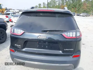 2019 Jeep Cherokee Limited with VIN 1C4PJMDX2KD235618, listed as a IAAI auction lot 40672263 with 82,117 mi miles and . Bid and sale history available at carsss.com. Image 16.