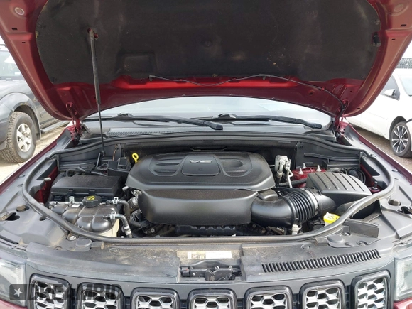 2018 Jeep Grand Cherokee Altitude with VIN 1C4RJEAGXJC281236, listed as a IAAI auction lot 42378899 with 102,276 mi miles and . Bid and sale history available at DreamBid. Image 10.