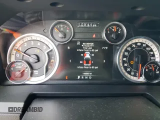 2016 Ram 2500 Laramie z VIN 3C6UR5NL7GG125419, wystawiony jako Copart lot #45638445 z przebiegiem 118 283 mil mil oraz Szkoda całkowita • Salvage title. Historia ofert i sprzedaży dostępna na DreamBid. Obrazek 9.