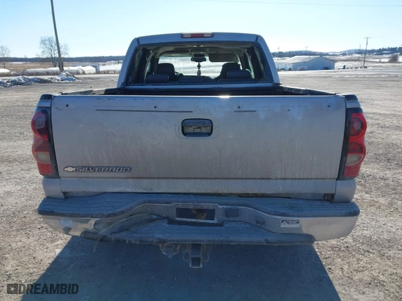 2006 Chevrolet Silverado 1500 LT1 with VIN 2GCEK13T961178126, listed as a IAAI auction lot 41387524 with 402,089 mi miles. Bid and sale history available at carsss.com. Image 16.