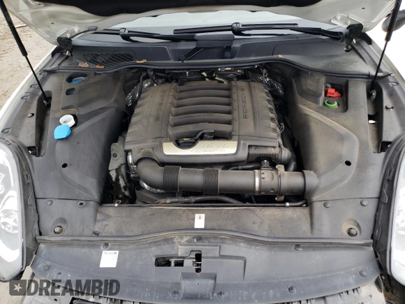2018 Porsche Cayenne z VIN WP1AA2A24JKA00987, wystawiony jako Copart lot #70476212 z przebiegiem 75 822 mil mil oraz . Historia ofert i sprzedaży dostępna na DreamBid. Obrazek 12.