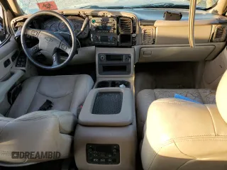 2003 Chevrolet Tahoe LS with VIN 1GNEC13Z63J313606, listed as a Copart auction lot 45486525 with 247,332 mi miles and Salvage Title. Bid and sale history available at carsss.com. Image 8.