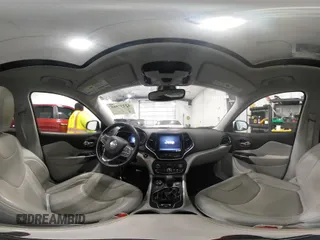 2019 Jeep Cherokee Limited с VIN 1C4PJMDXXKD362634, выставлен на аукционе IAAI как лот 42237505 с пробегом 65 538 миль миль и . История ставок и продаж доступна на DreamBid. Изображение 19.