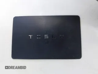 2018 Tesla Model 3 Long Range Battery z VIN 5YJ3E1EA4JF078080, wystawiony jako IAAI lot #41688015 z przebiegiem 97 886 mil mil oraz . Historia ofert i sprzedaży dostępna na DreamBid. Obrazek 11.